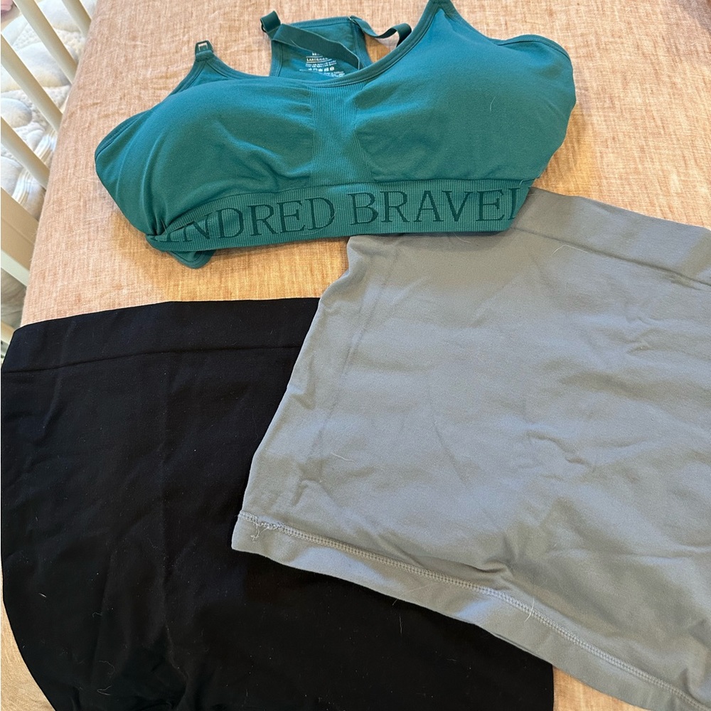 Maternity bundle ! Kindred Bravely large nursing bra and two belly bands.